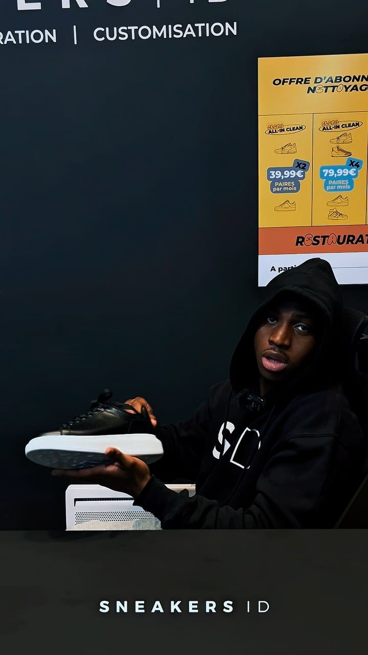 Post 7 by SNEAKERS ID on Instagram (video)