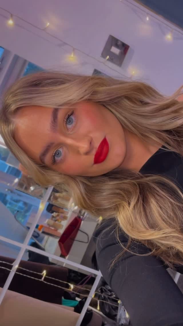 Post 3 by Bourjois UK & IRE on Instagram (video)
