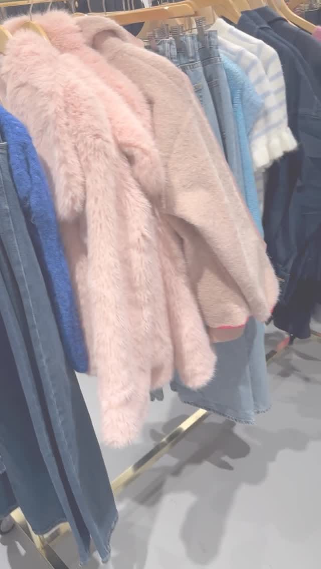 Post 2 by mjmshop on Instagram (video)