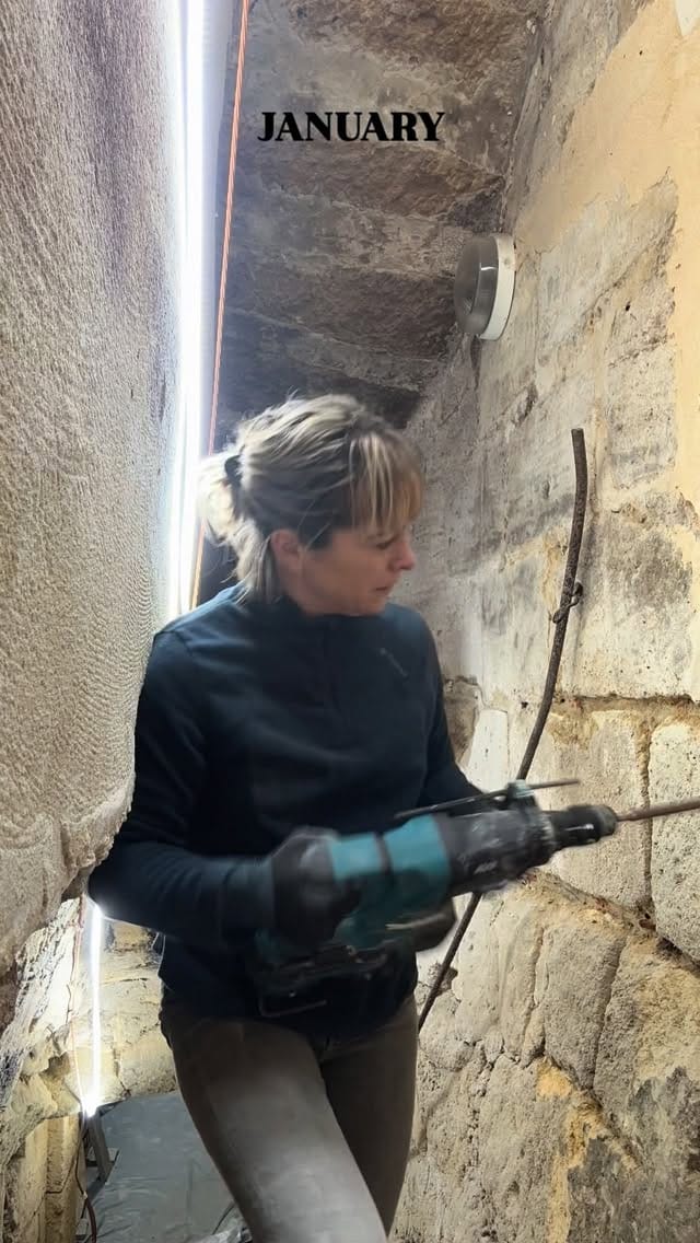 Post 2 by 🅢🅞🅟🅗🅘🅔 on Instagram (video)