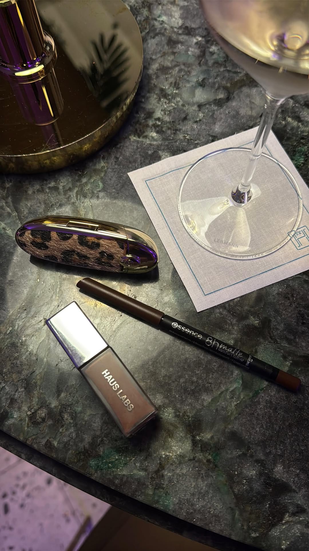 Post 4 by Léna Farouil on Instagram (video)