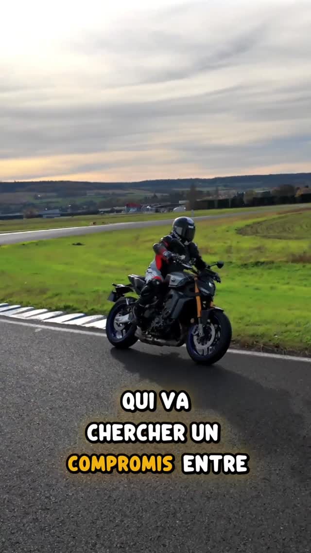 Post 8 by MAXXESS FRANCE on Instagram (video)