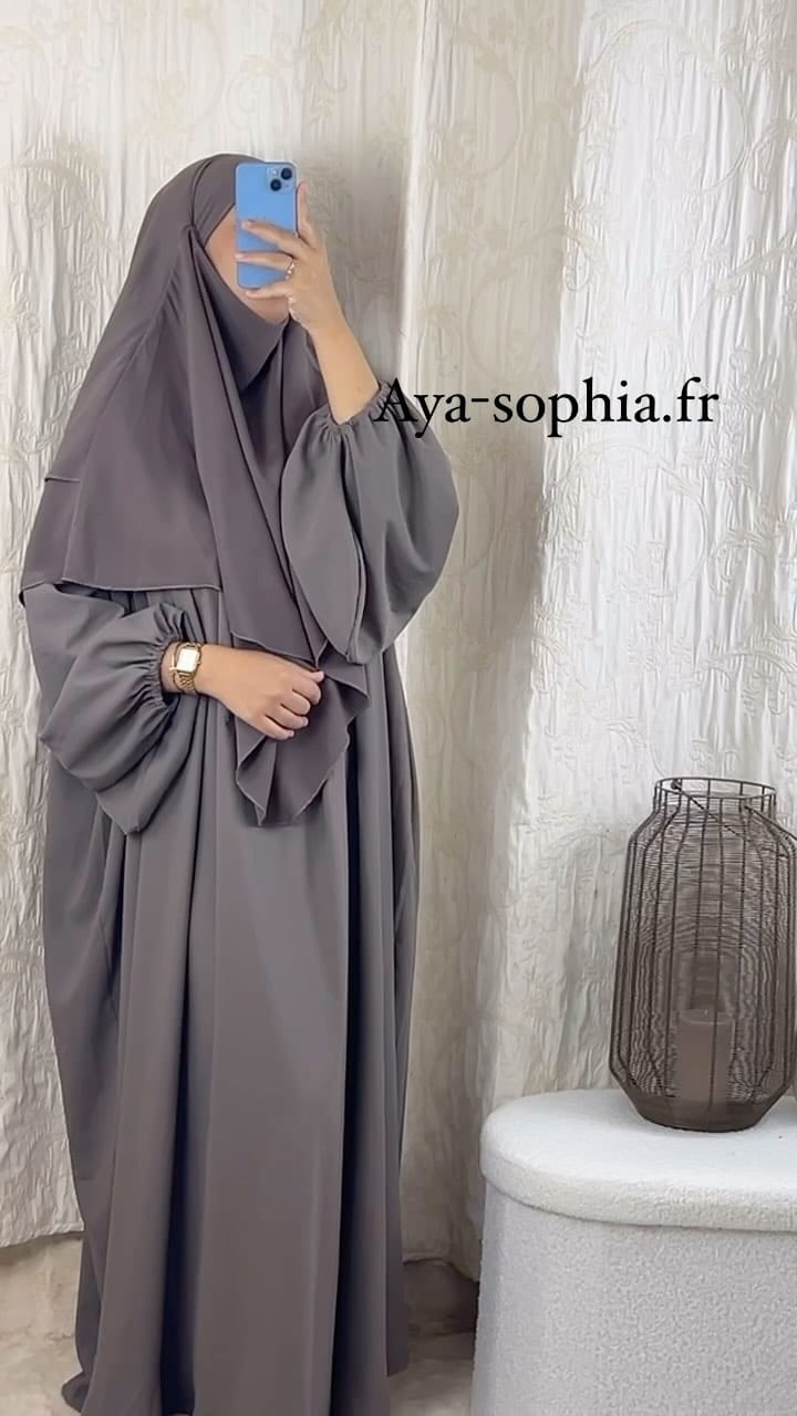 Post 10 by Aya Sophia Collection 🌸 on Instagram (video)