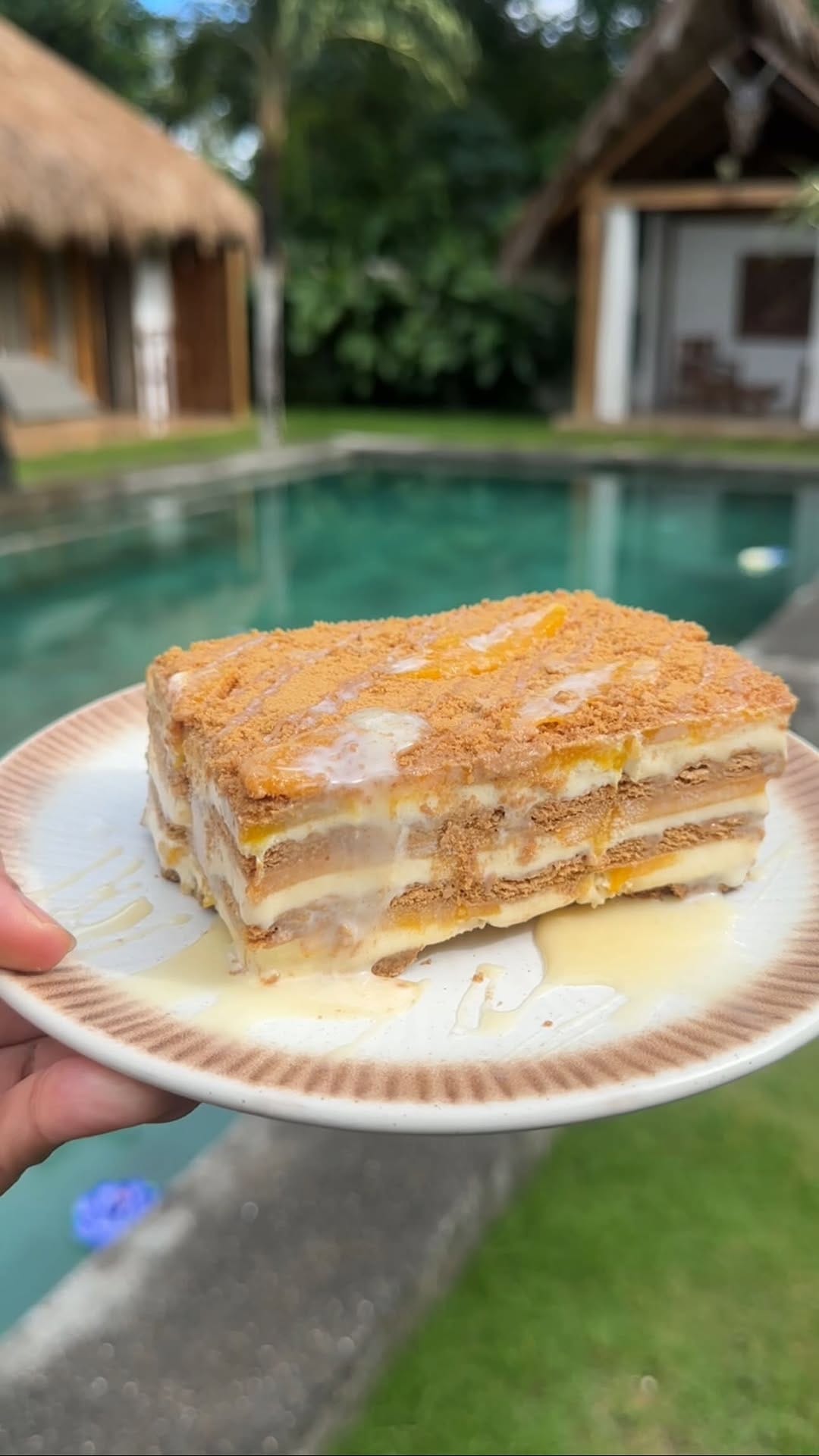 Post 4 by LEAH WITH AN H 🇫🇷🇵🇭🇩🇿 on Instagram (video)