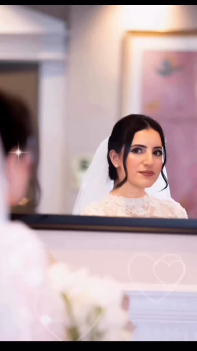Post 2 by MAKEUP ARTIST DIPLOMÉ professionnelle International on Instagram (video)