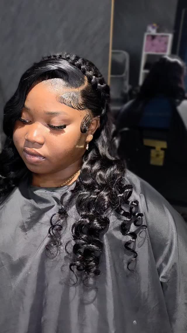 Post 9 by Hair Plus on Instagram (video)