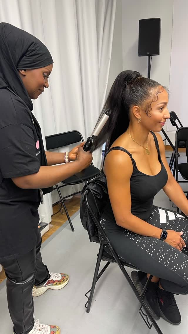 Post 7 by Hawa Traore | Makeup artiste on Instagram (video)