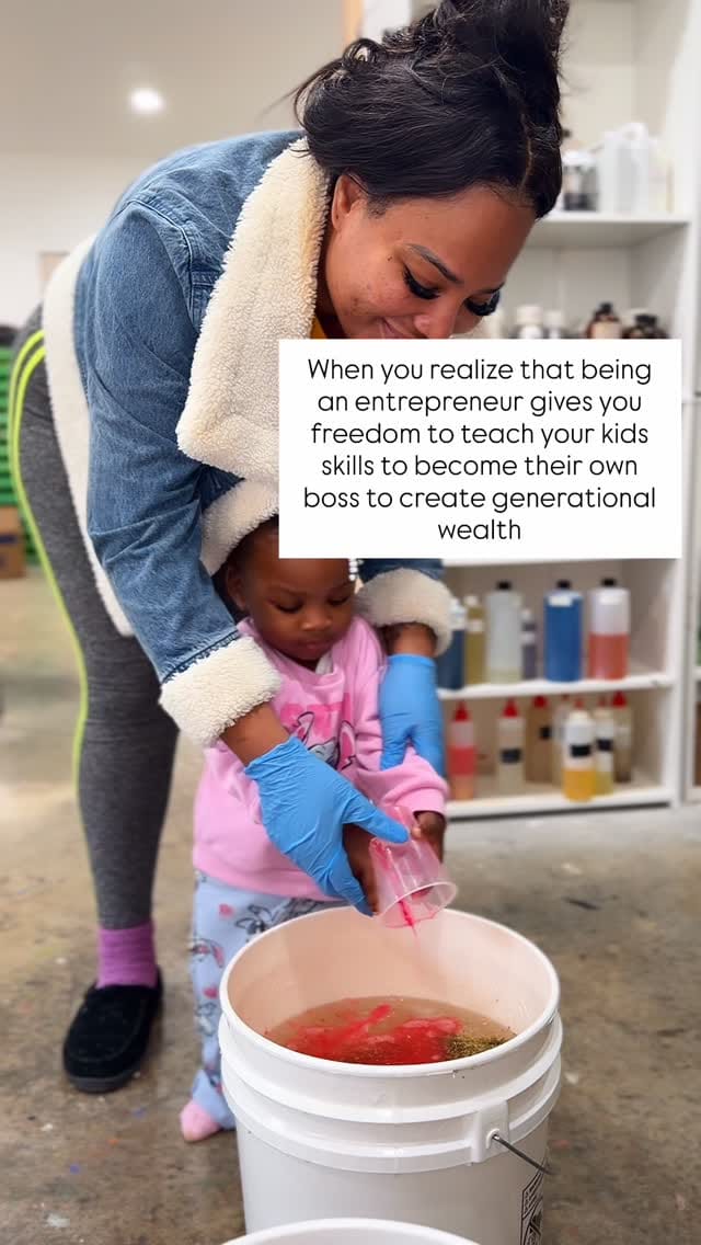 Post 7 by Natural Feminine & Skincare on Instagram (video)
