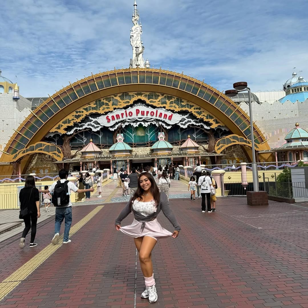 Post 3 by 👑 •𝐐 𝐔 𝐄 𝐄 𝐍 • 𝐏 𝐀 𝐑 𝐈 𝐒• 👑 on Instagram (carousel)