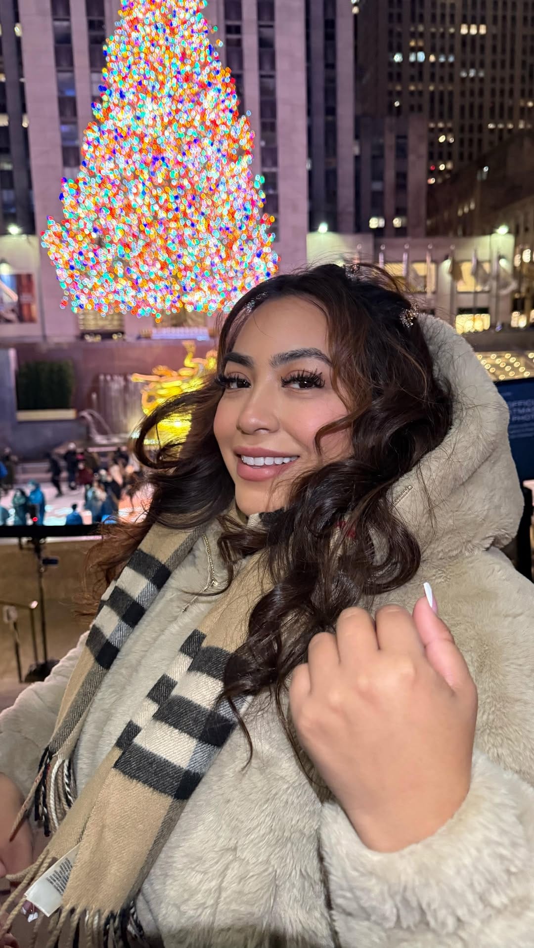 Post 4 by 👑 •𝐐 𝐔 𝐄 𝐄 𝐍 • 𝐏 𝐀 𝐑 𝐈 𝐒• 👑 on Instagram (video)
