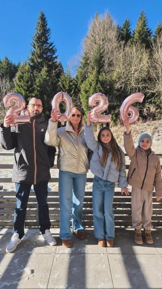Post 7 by Elodie/Mum of 2 on Instagram (video)
