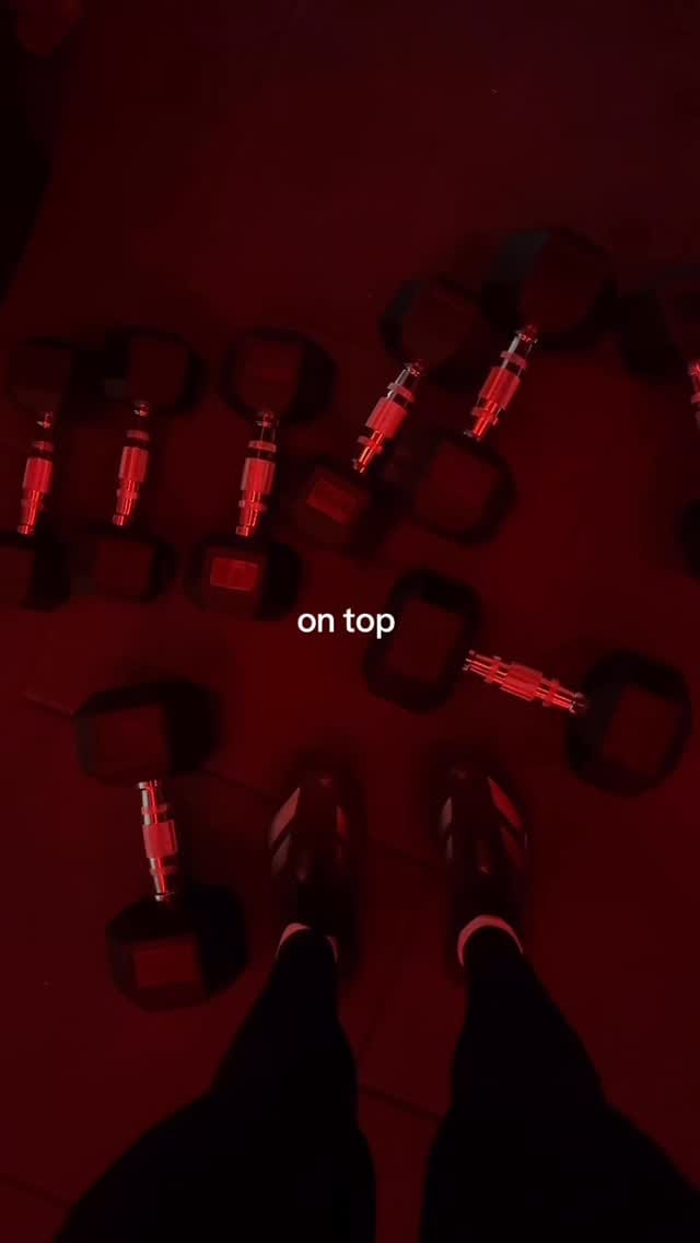 Post 3 by Elodie Puechon | Sport & Lifestyle on Instagram (video)