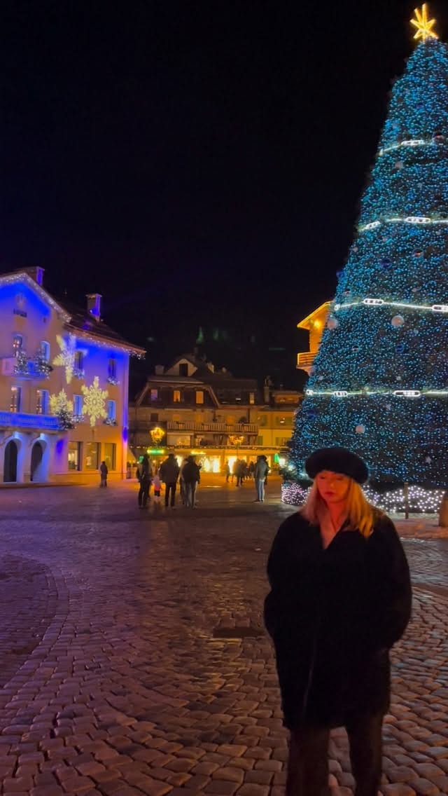 Post 4 by GABRIELLE on Instagram (video)