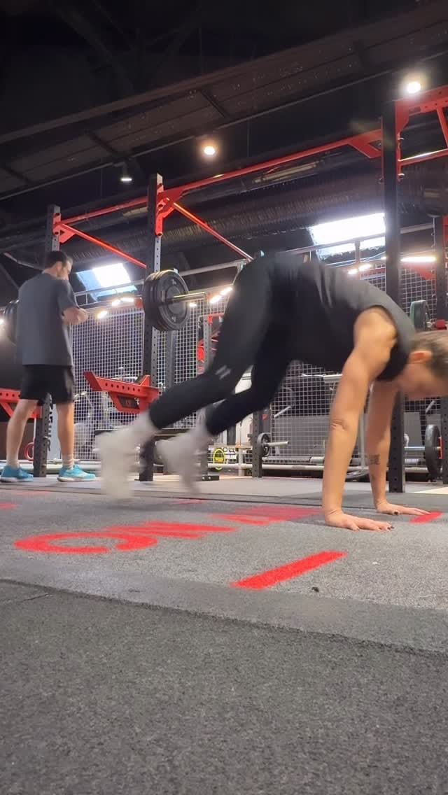 Post 3 by Annafitparis Fitness | Circuit training | Workout on Instagram (video)