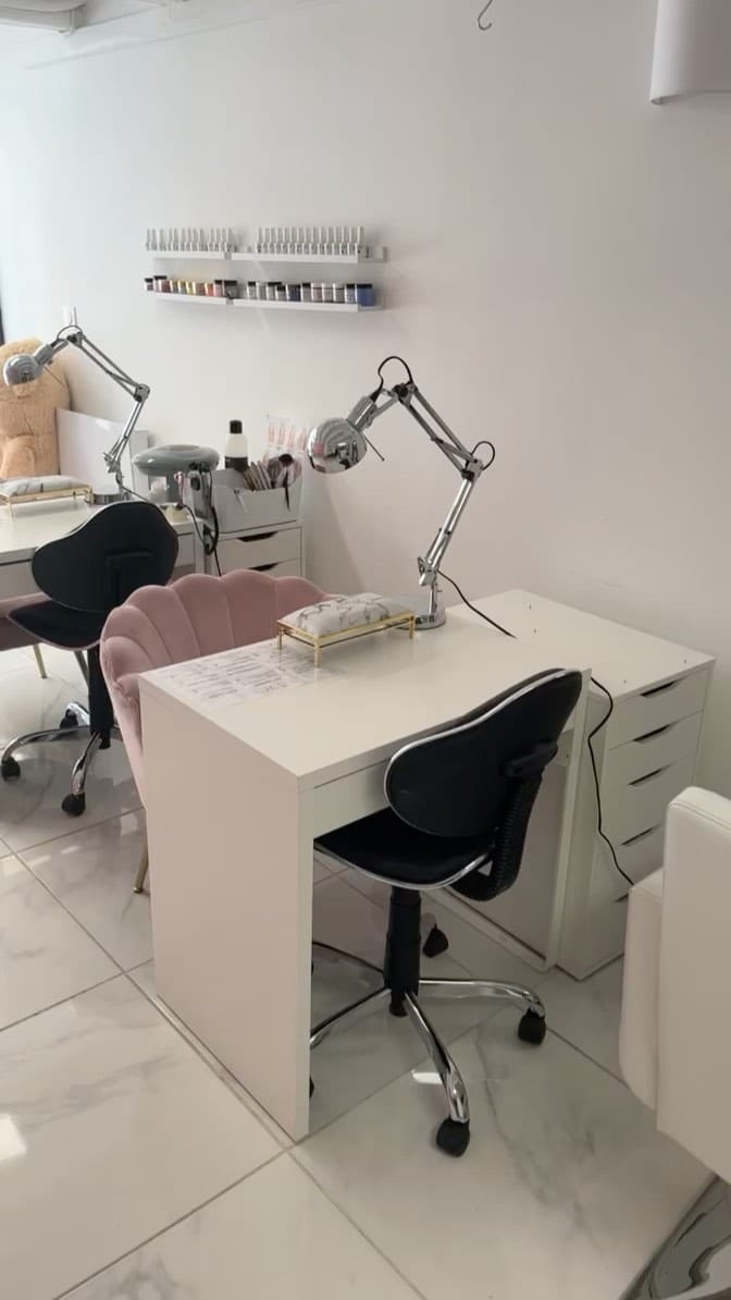 Post 3 by NINA BEAUTY on Instagram (video)
