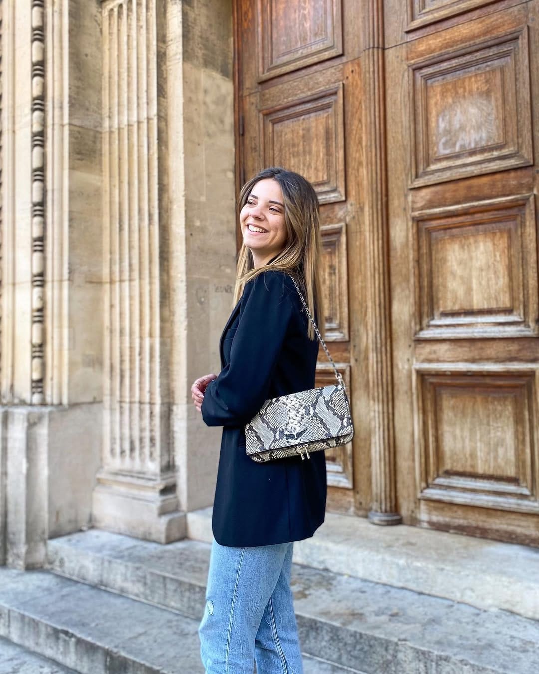 Post 10 by Iléana 🕊 on Instagram (carousel)