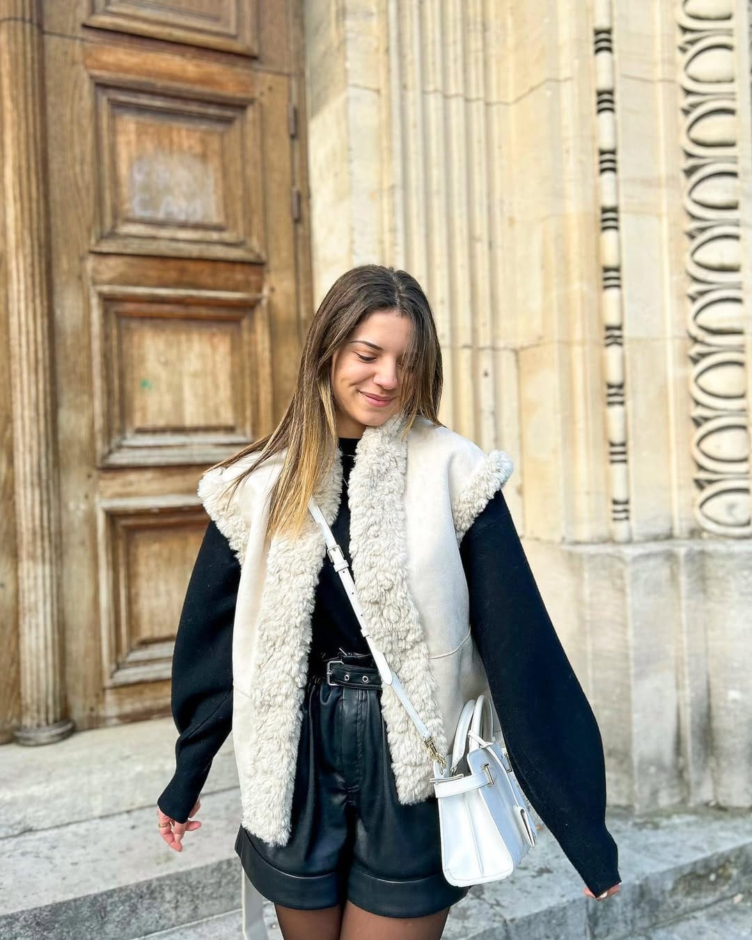 Post 6 by Iléana 🕊 on Instagram (carousel)