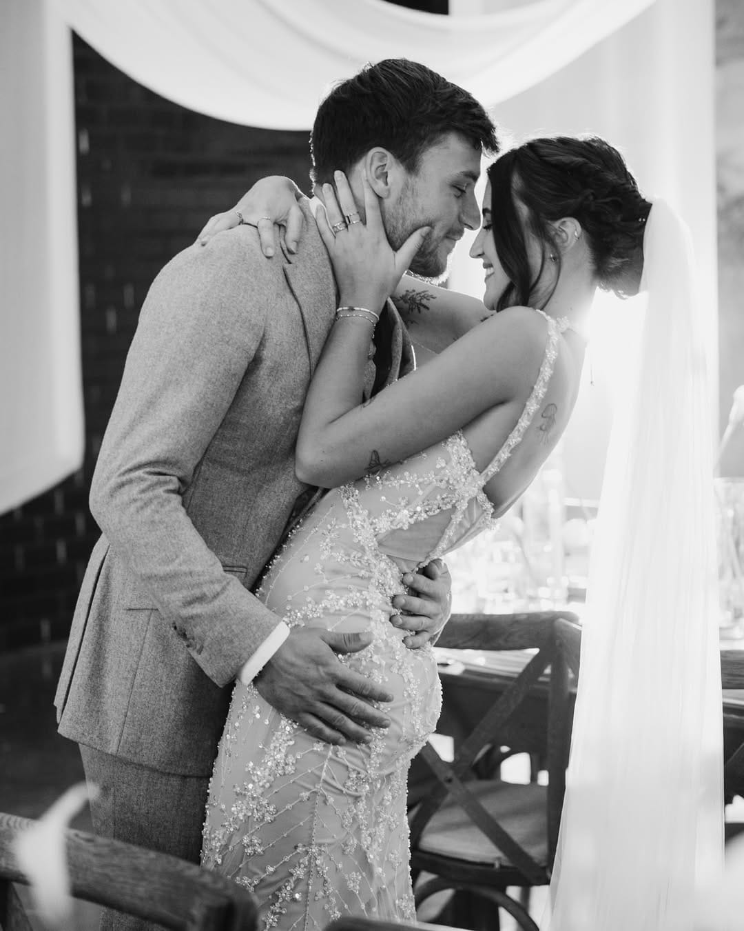 Post 9 by Boutique de robes de mariée on Instagram (carousel)