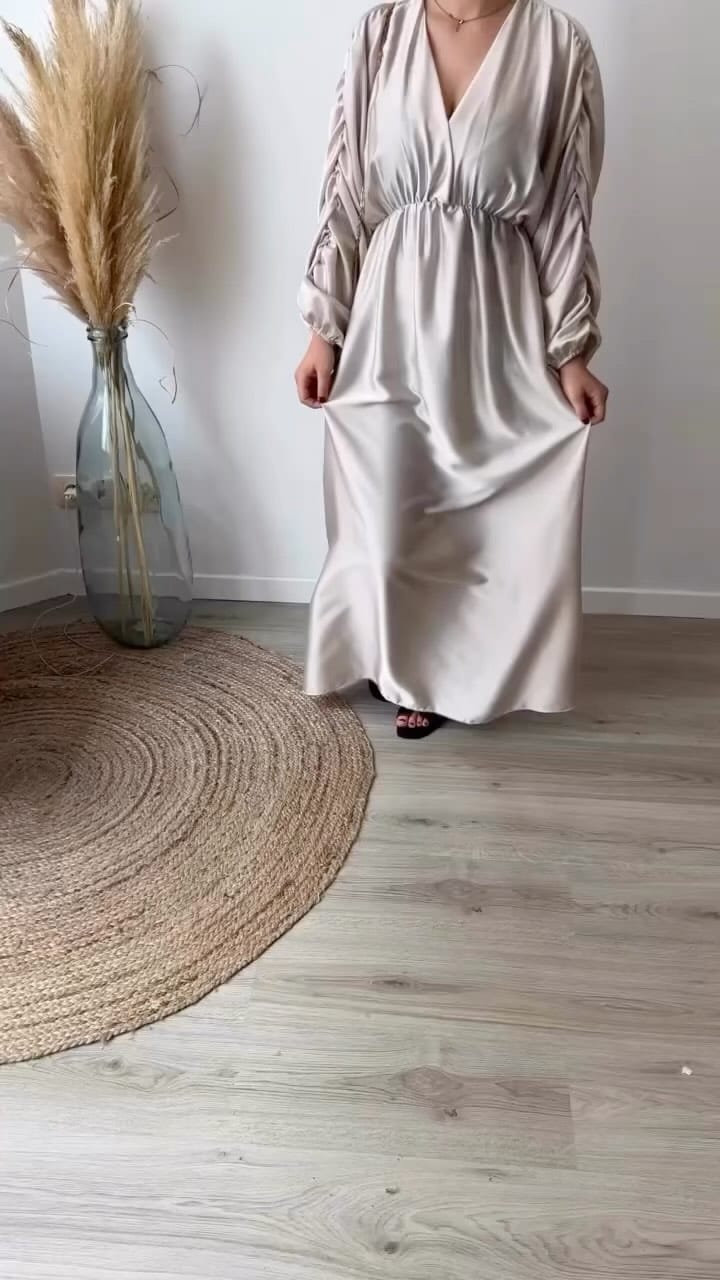 Post 3 by LOU Y ES-TU? BOUTIQUE on Instagram (video)
