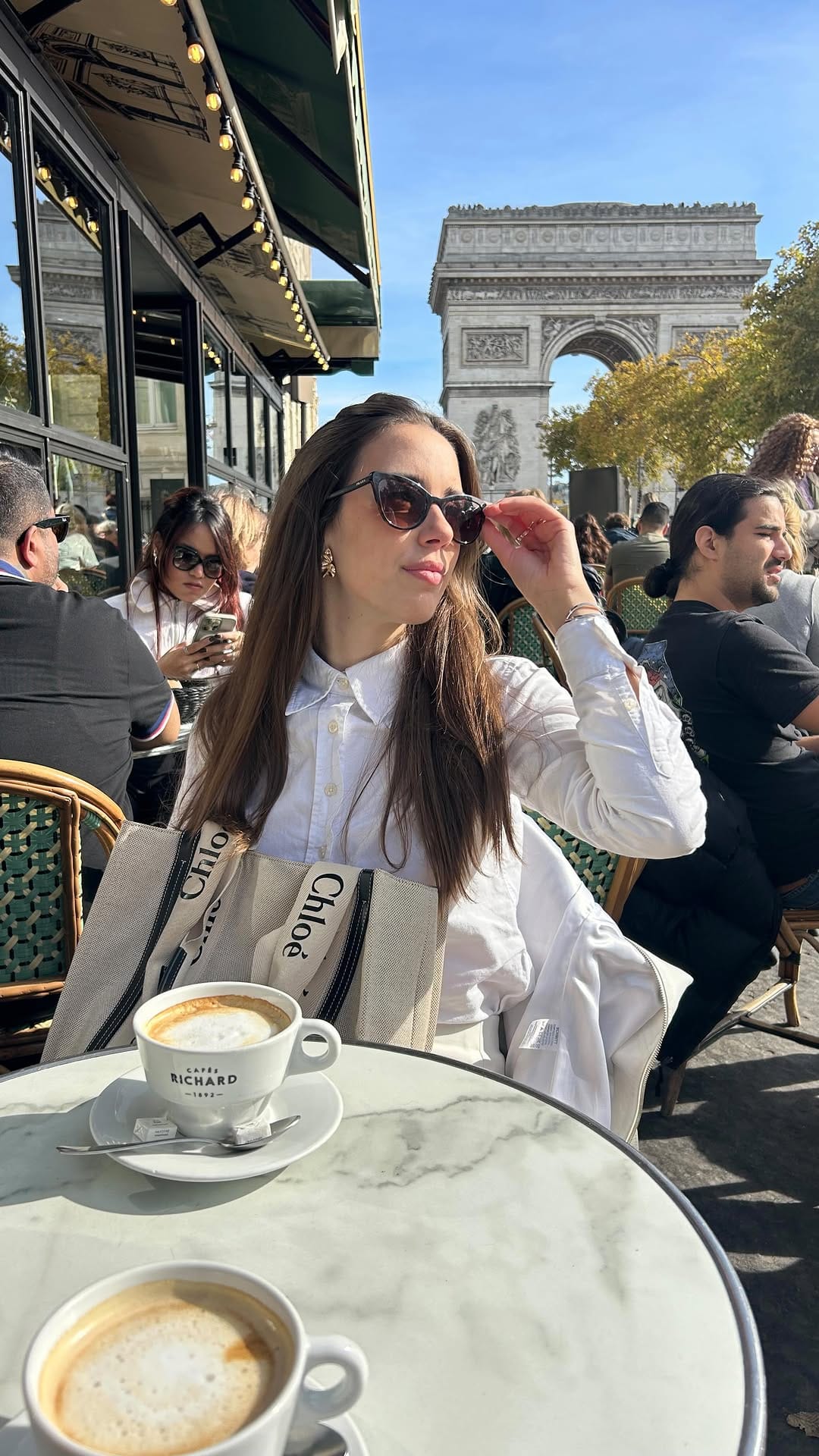 Post 2 by Gabriela Costa | Vida em Paris 🇫🇷 on Instagram (video)