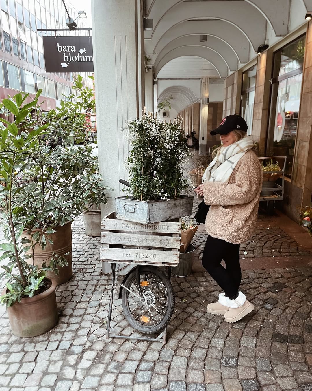 Post 3 by Sophie 🦋 on Instagram (carousel)