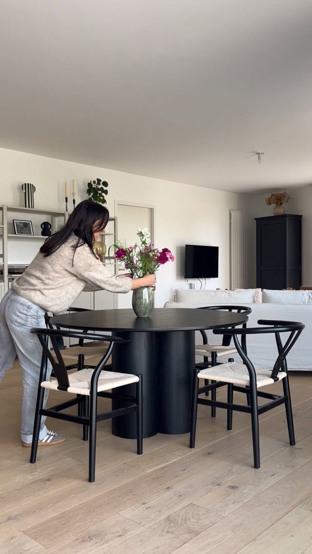 Post 8 by Studio Sabrina Colas on Instagram (video)