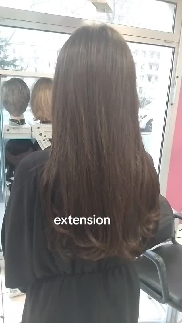 Post 4 by extension coiffure christele on Instagram (video)
