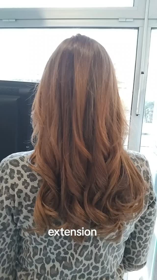 Post 5 by extension coiffure christele on Instagram (video)