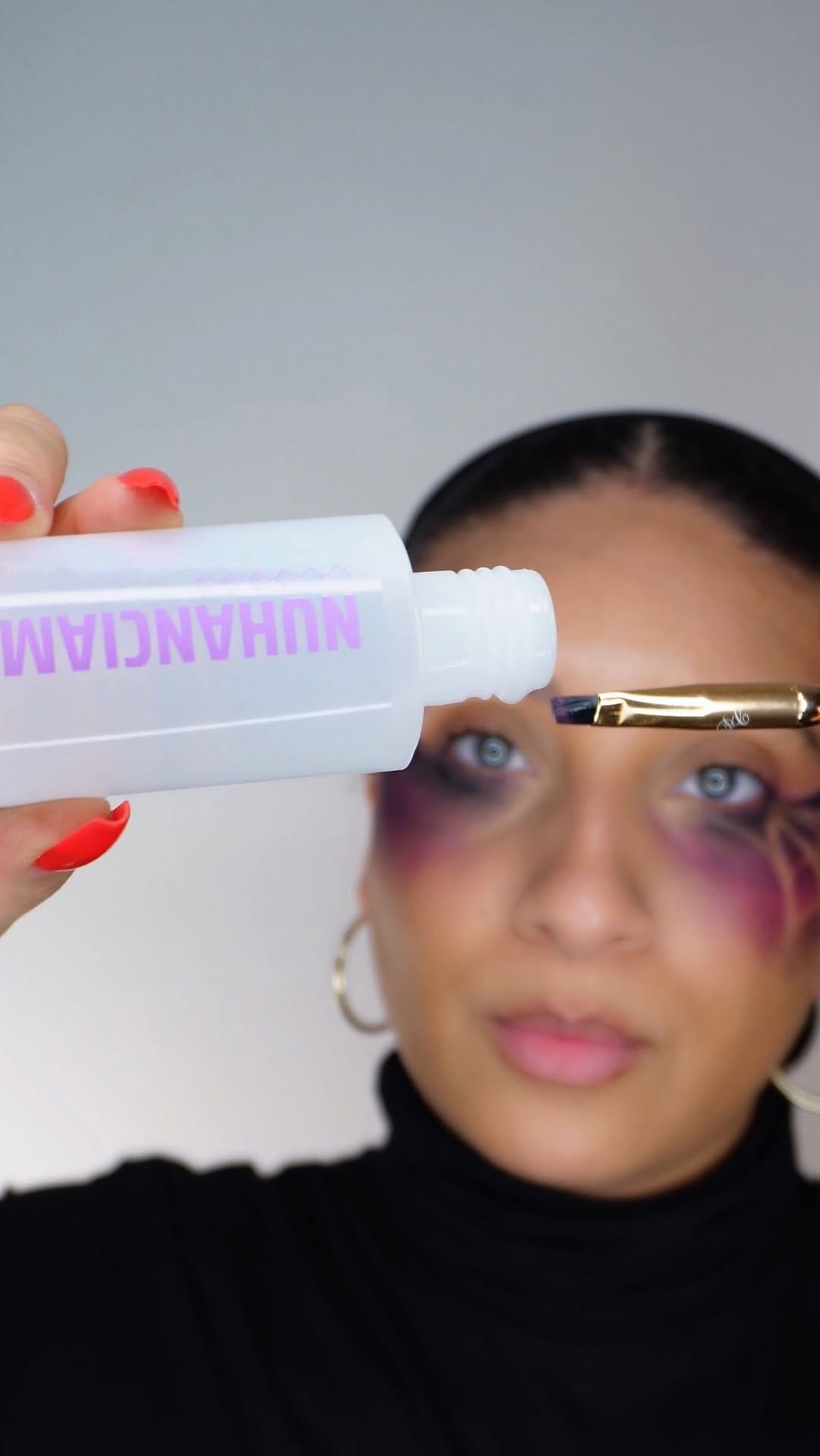 Post 6 by Débora sans H |PRO MAKEUP ARTIST💄 on Instagram (video)