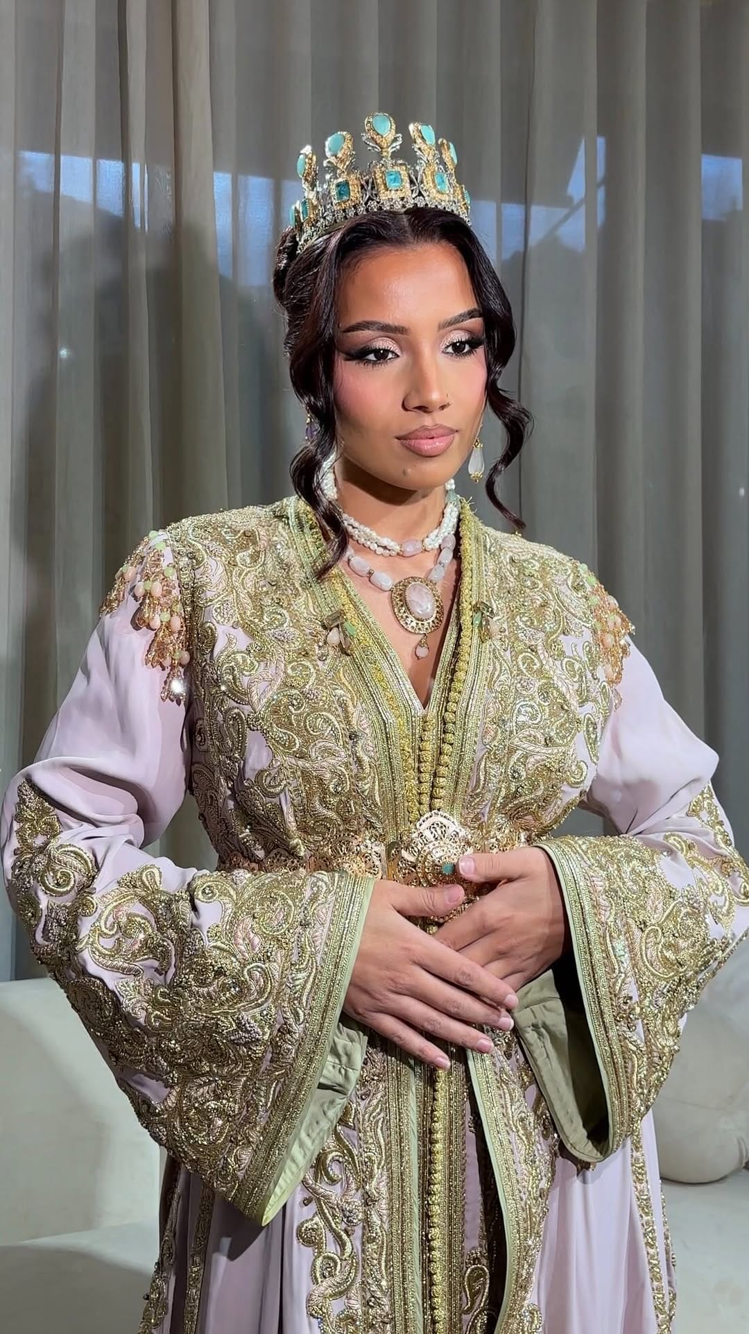 Post 9 by SARA BRIDAL STYLIST on Instagram (video)