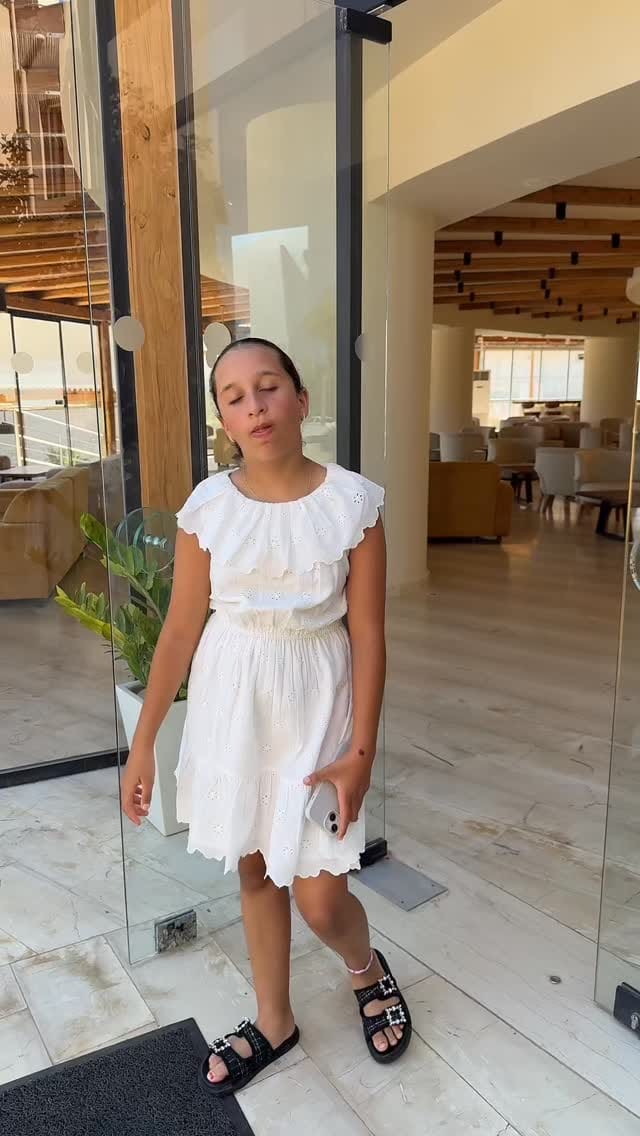 Post 5 by N•E•G on Instagram (video)