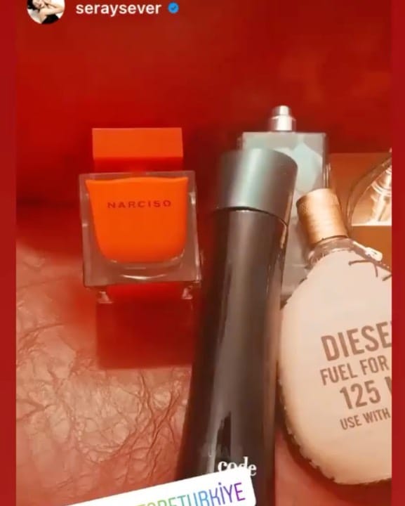Post 7 by Parfüm Store ®️ on Instagram (carousel)