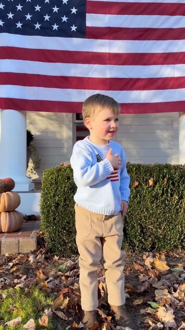 Post 7 by @shopamour_usa on Instagram (video)