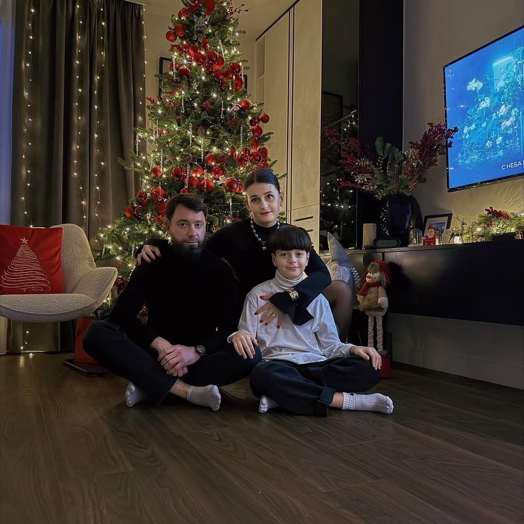 Post 7 by Dvorean Oxana on Instagram (carousel)