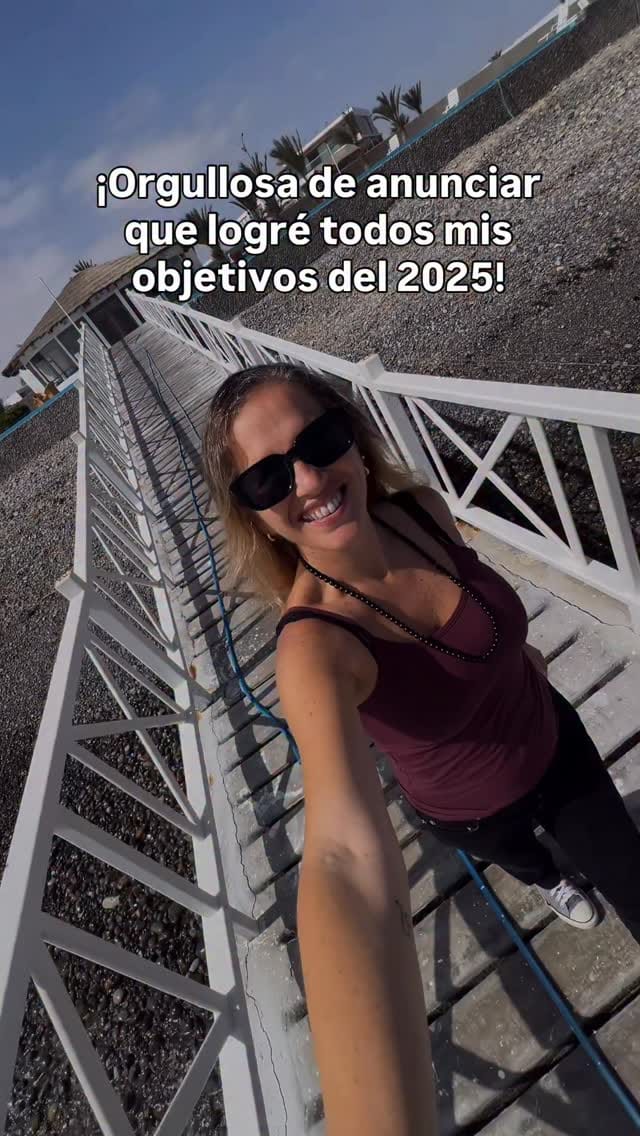 Post 9 by 𝖢𝖺𝗋𝗅𝖺 𝖬𝖾𝖽𝗂𝗇𝖺 | Perucha on Instagram (video)