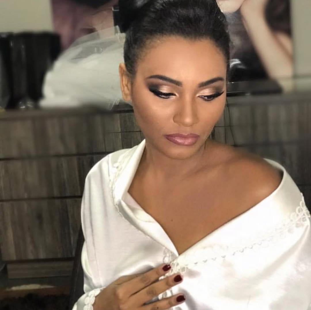 Post 5 by Vittor Osaka Makeup on Instagram (carousel)