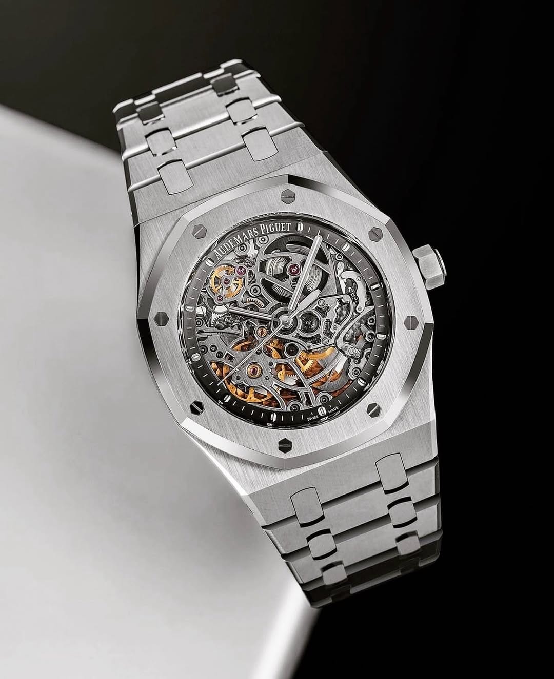 Post 2 by Da Vinci Watches on Instagram (carousel)