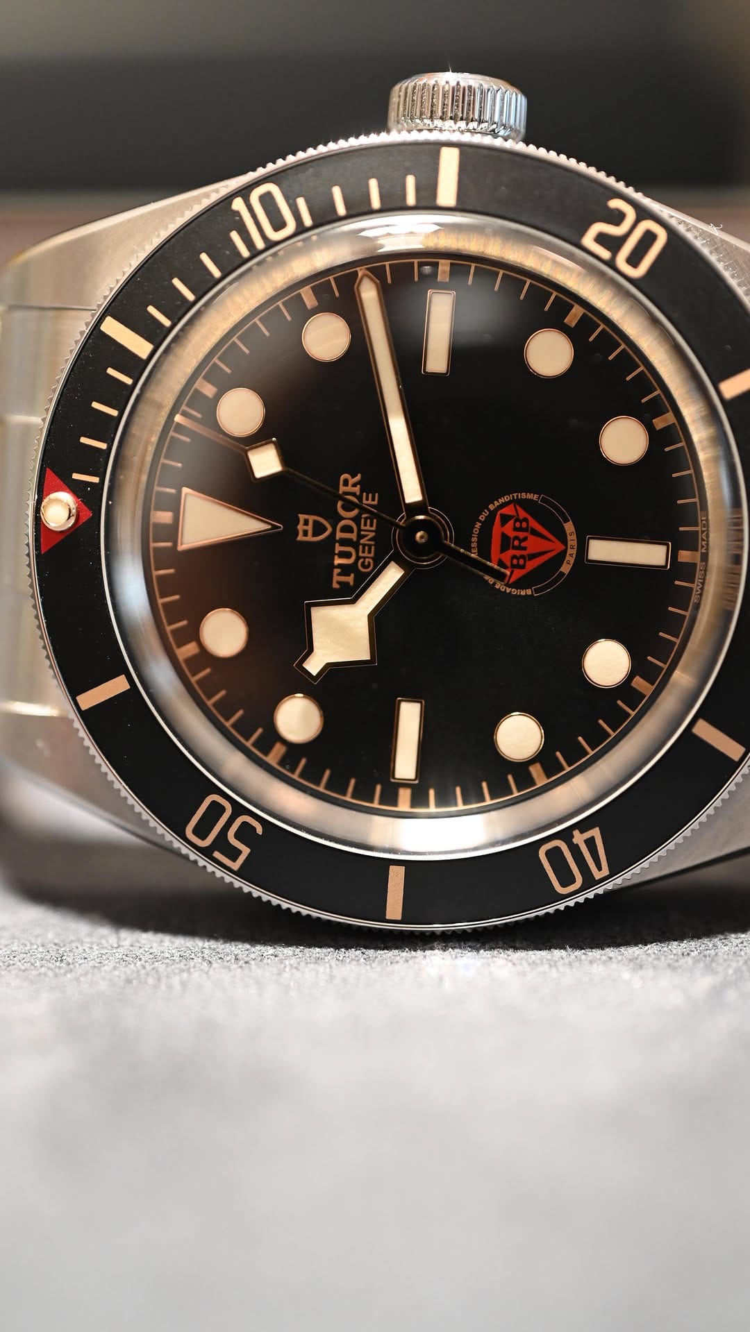Post 9 by Da Vinci Watches on Instagram (video)
