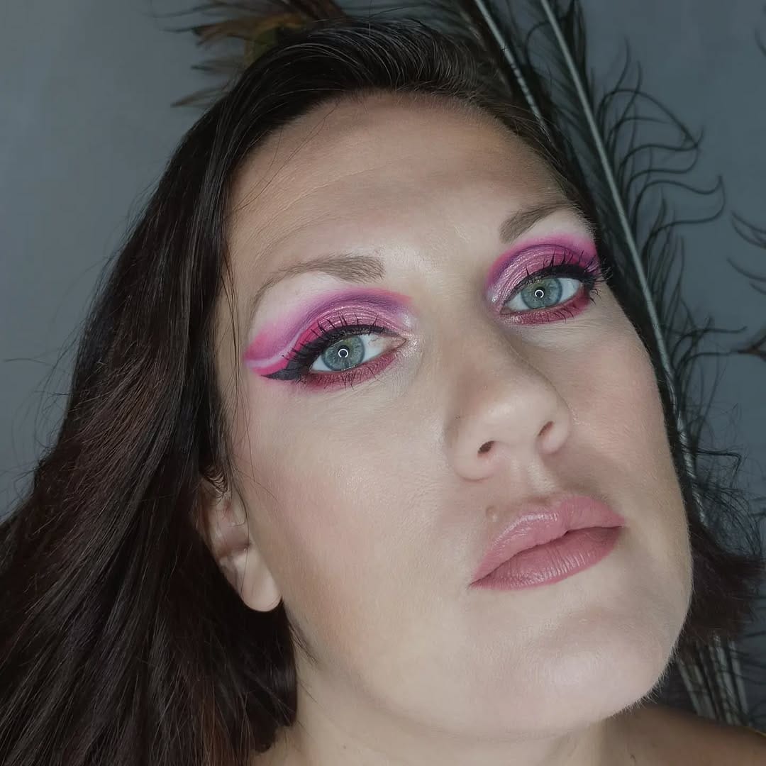 Post 8 by Aubery 🌷 / makeup ~ testing on Instagram (carousel)
