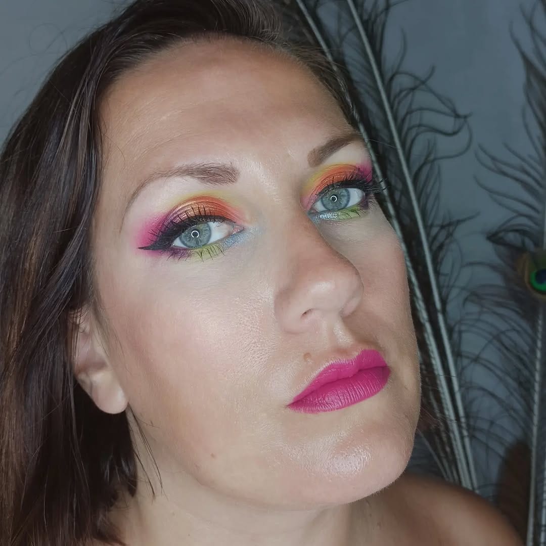 Post 6 by Aubery 🌷 / makeup ~ testing on Instagram (carousel)