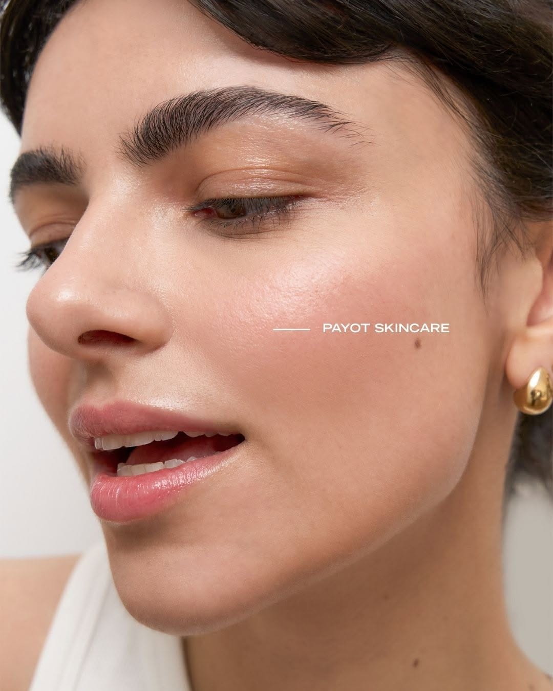 Post 8 by PAYOT France on Instagram (image)
