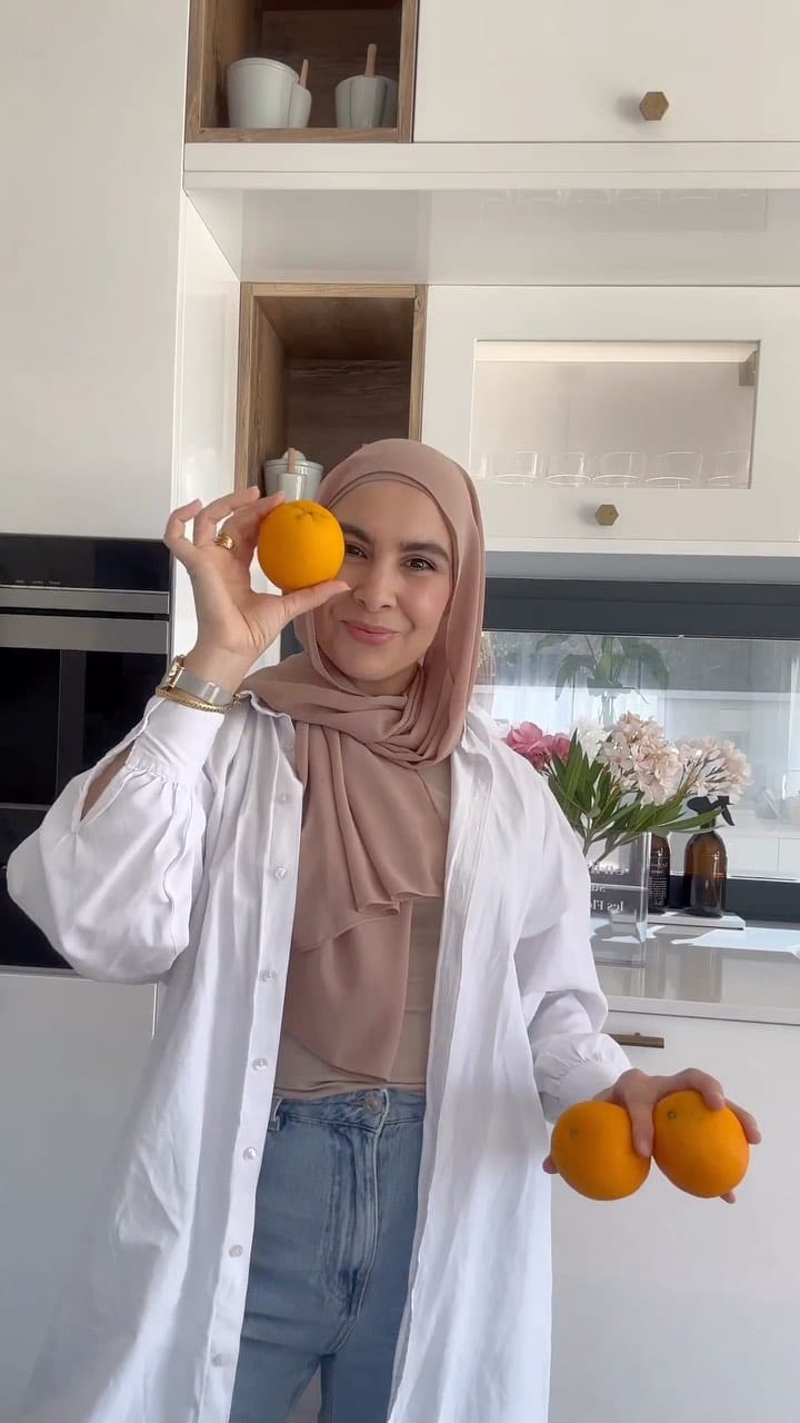 Post 8 by Laila Life on Instagram (video)