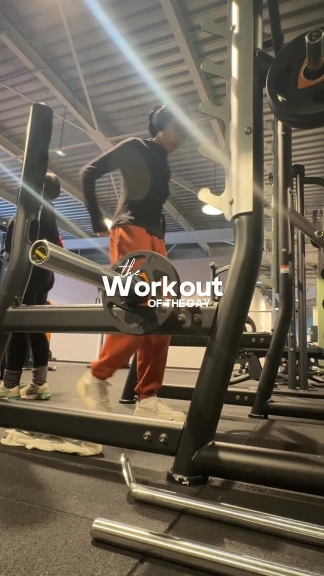 Post 4 by Latifa | Lifestyle, Selfcare & Community Manager on Instagram (video)