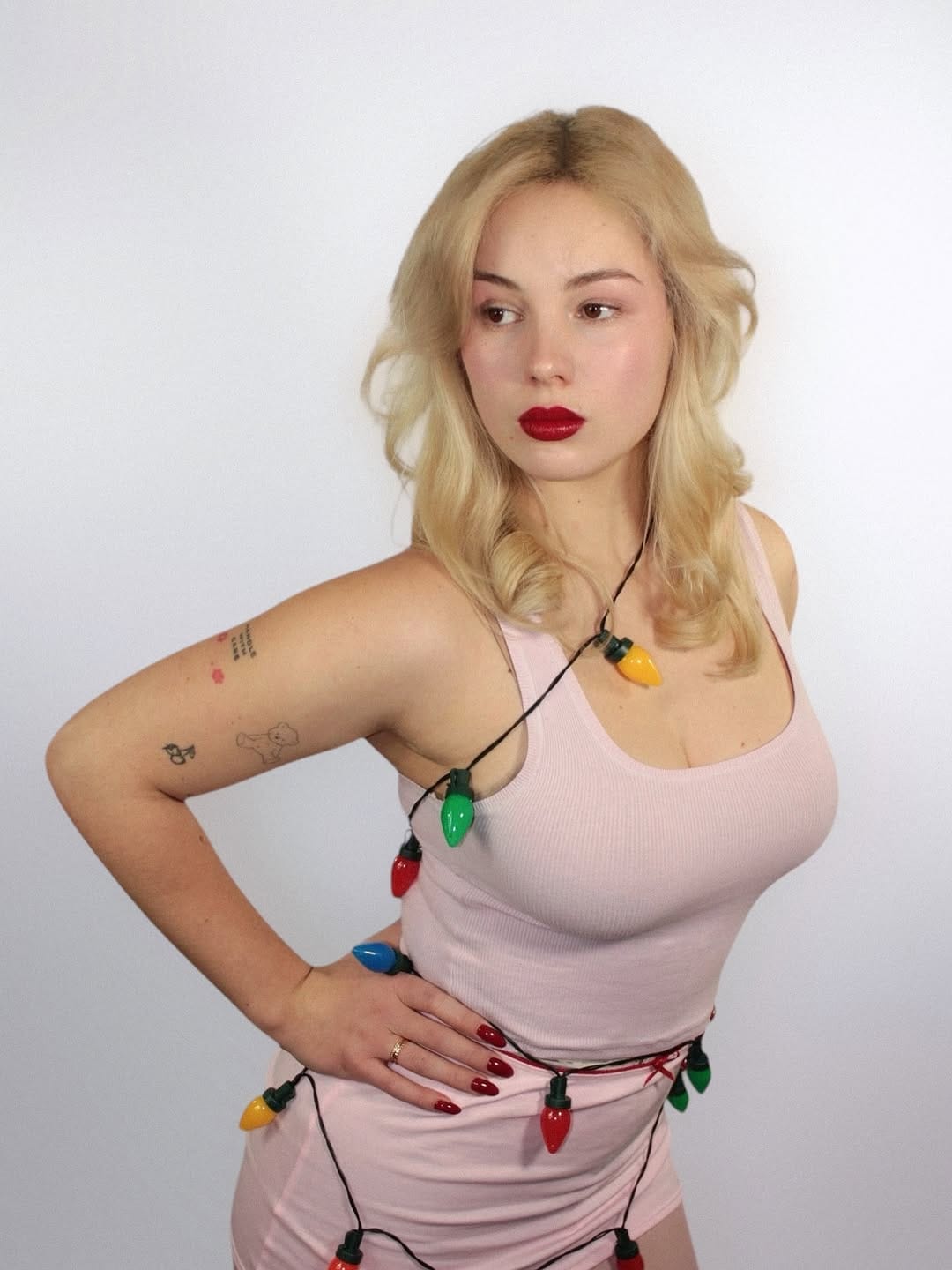 Post 3 by 💜 ACIDVIOLETTE 💜 2000’s vintage shop on Instagram (image)
