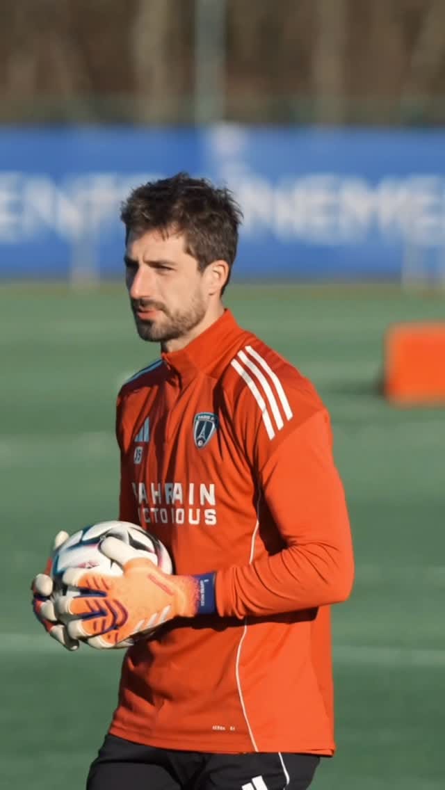 Post 6 by Kevin Trapp on Instagram (video)