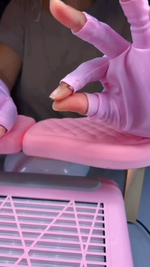 Post 1 by NEVAEH’S COSMETICS on Instagram (video)