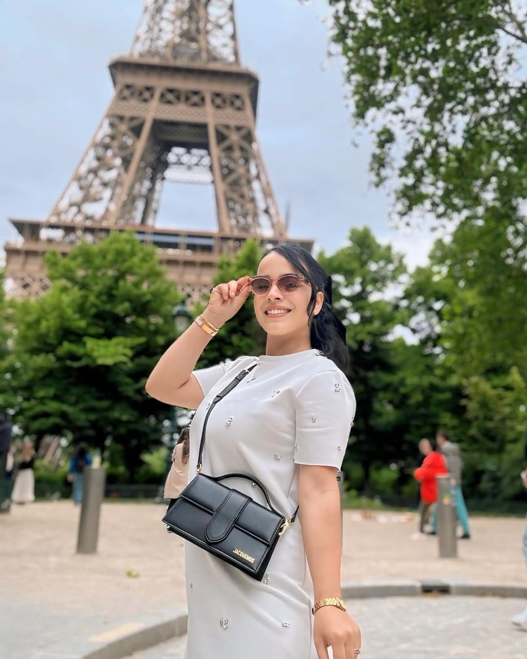 Post 8 by Mira 🌸 on Instagram (carousel)