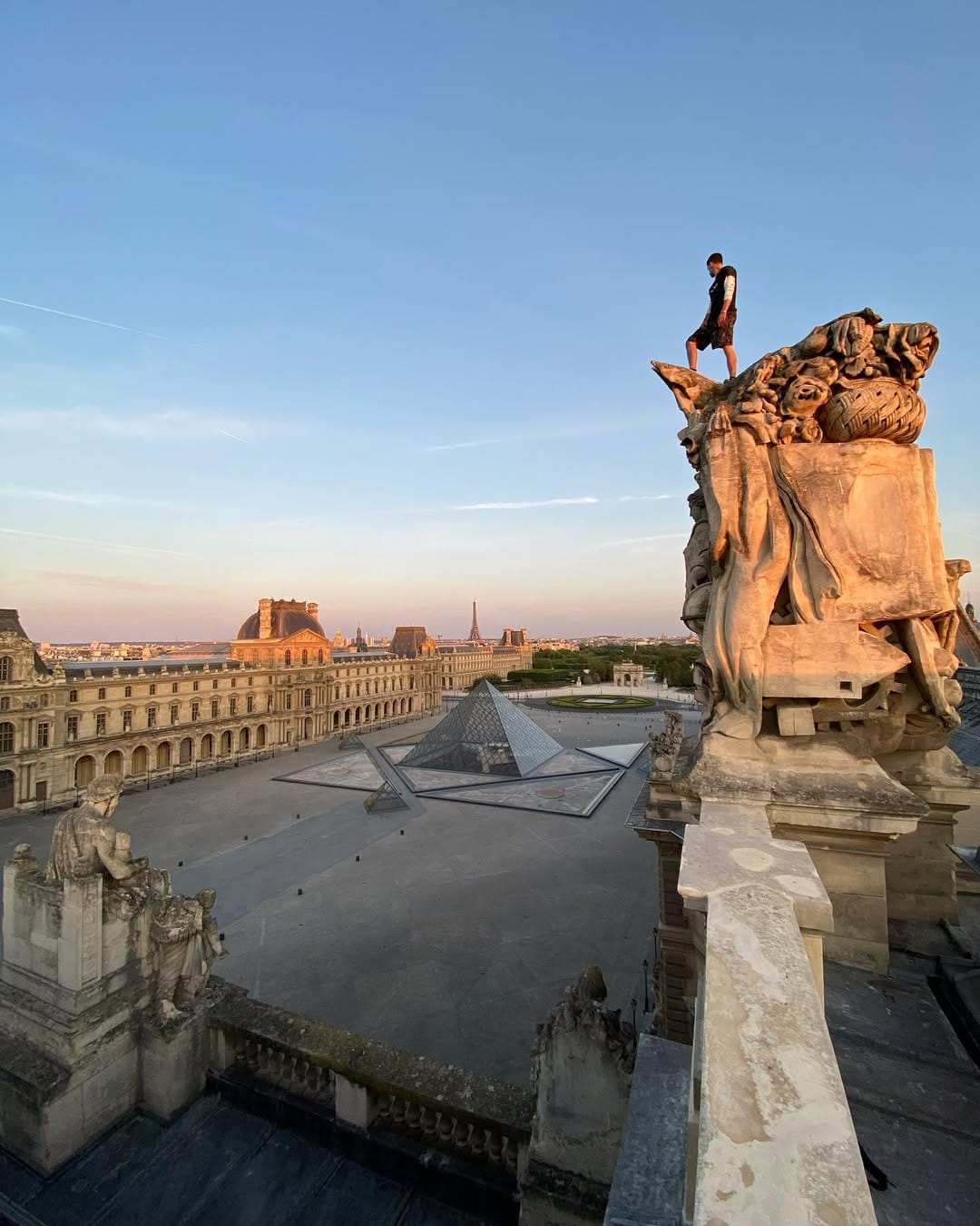 Post 9 by Emeric Escouade on Instagram (image)