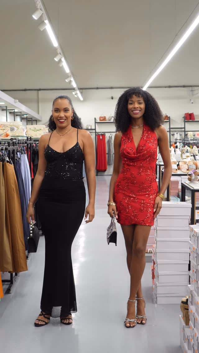 Post 1 by Loulou Chaussures on Instagram (video)
