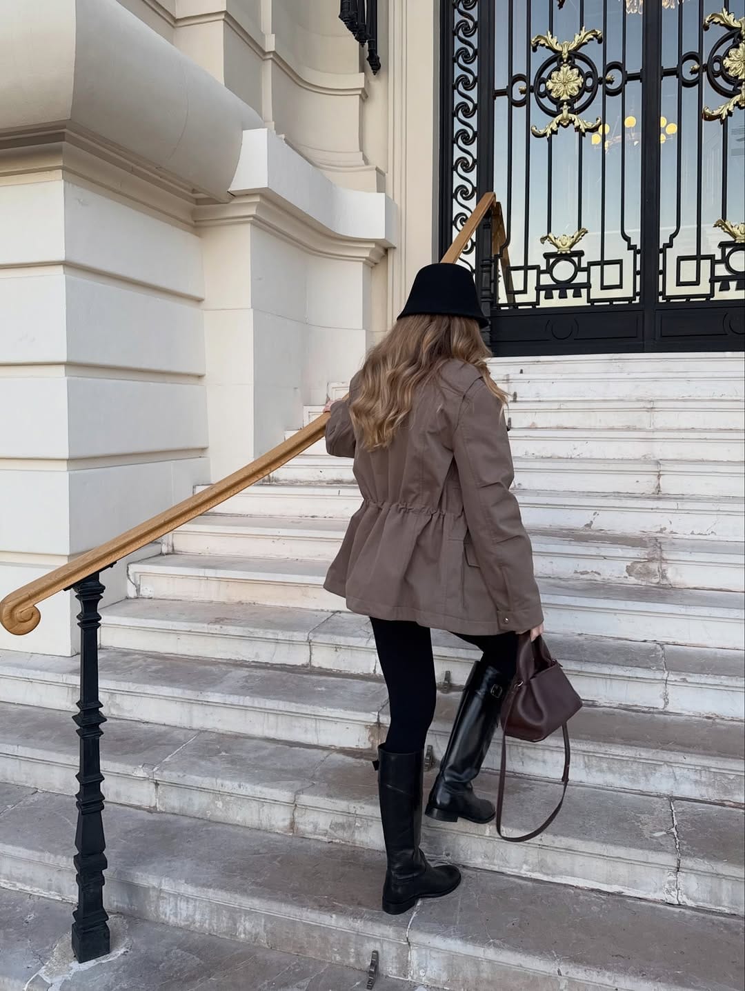 Post 6 by Mary Hakobyan on Instagram (carousel)